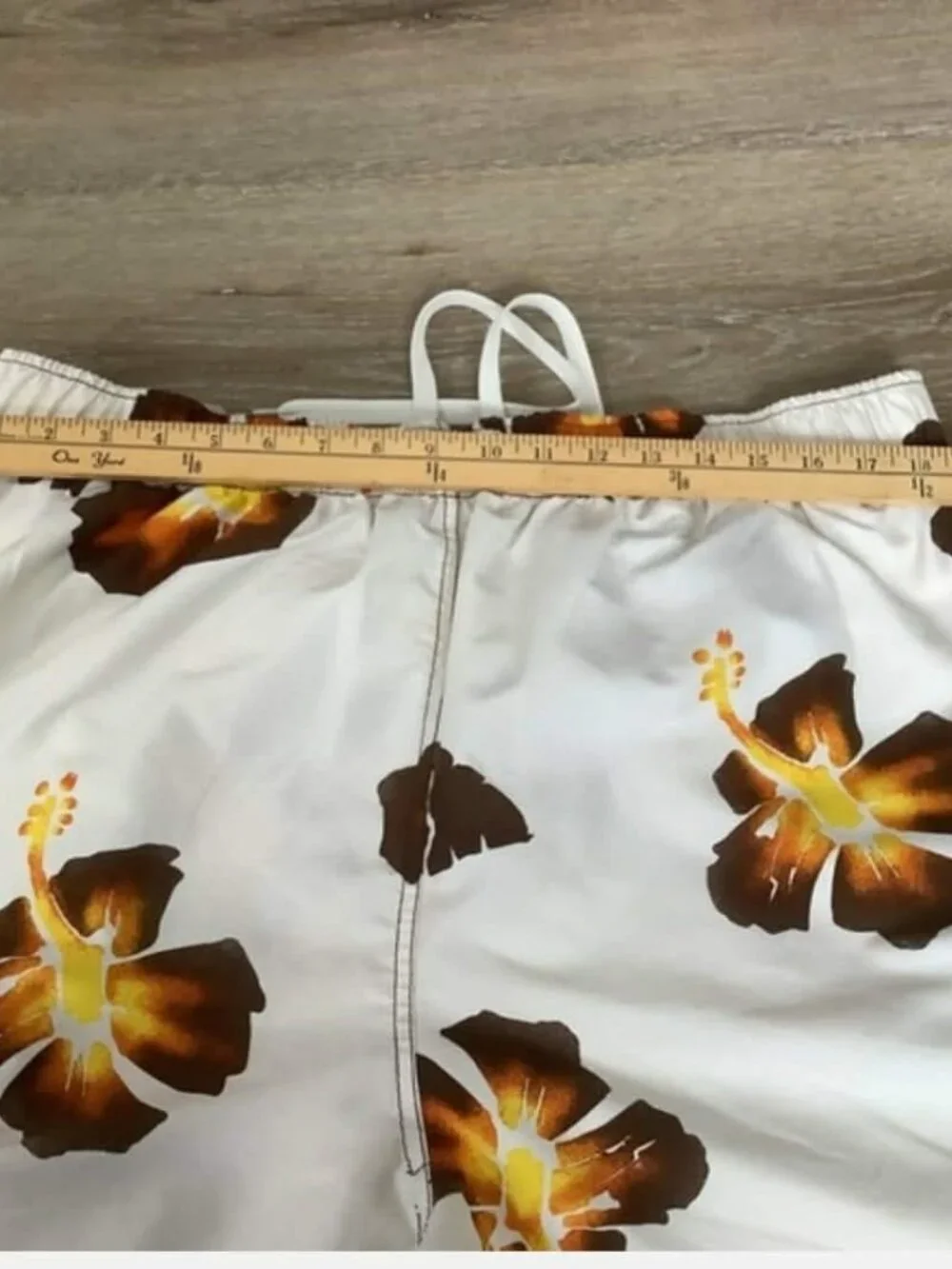 Arizona Mesh Lined Swim Trunks - Floral - Elastic Drawstring Waist - Size 2XL